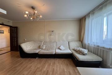 Фото №1: 4-комнатная квартира 76&nbsp;м², 8/10&nbsp;эт. - Краснодар, мкр. Авиагородок, ул. имени Дзержинского, 155