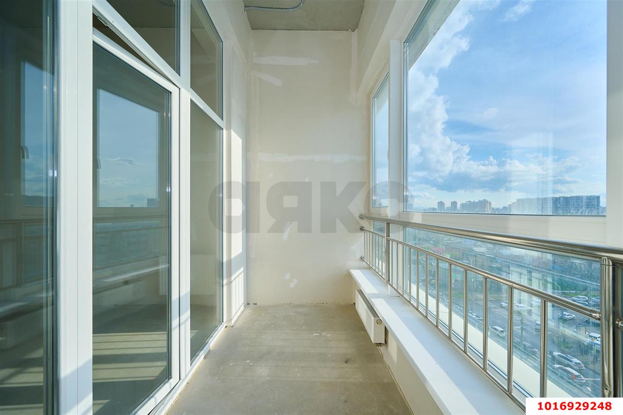 Фото №13: 2-комнатная квартира 92&nbsp;м², 7/15&nbsp;эт. - Краснодар, Прикубанский внутригородской округ, Завод Измерительных Приборов, мкр. ЖК Девелопмент Плаза, ул. имени 40-летия Победы, 33Г