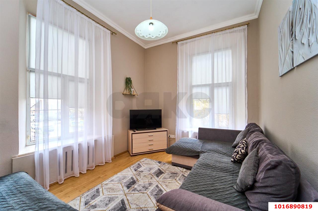 Фото №4: 5+-комнатная квартира 200&nbsp;м², 2/2&nbsp;эт. - Краснодар, Центральный внутригородской округ, мкр. Центральный, ул. Красноармейская, 4