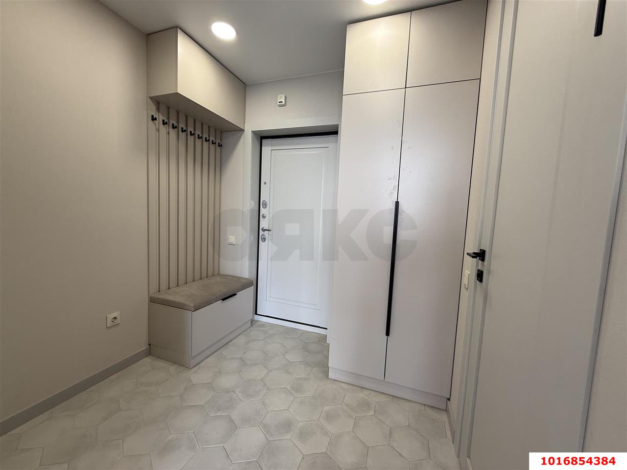 Фото №8: 1-комнатная квартира 40&nbsp;м², 3/24&nbsp;эт. - Краснодар, Прикубанский внутригородской округ, Микрохирургии глаза, мкр. жилой комплекс Сограт, ул. Красных Партизан, 4/15