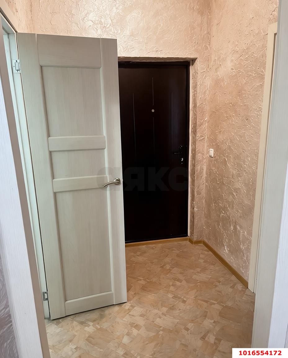 Фото №4: 1-комнатная квартира 34&nbsp;м², 15/22&nbsp;эт. - Краснодар, Прикубанский внутригородской округ, мкр. ЖК Красная Площадь, ул. Кореновская, 57к2