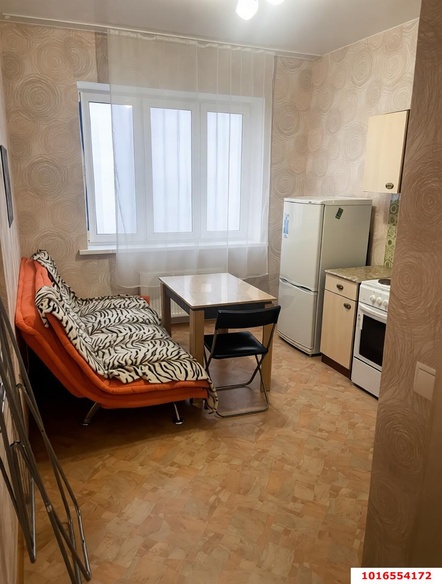 Фото №1: 1-комнатная квартира 34&nbsp;м², 15/22&nbsp;эт. - Краснодар, Прикубанский внутригородской округ, мкр. ЖК Красная Площадь, ул. Кореновская, 57к2