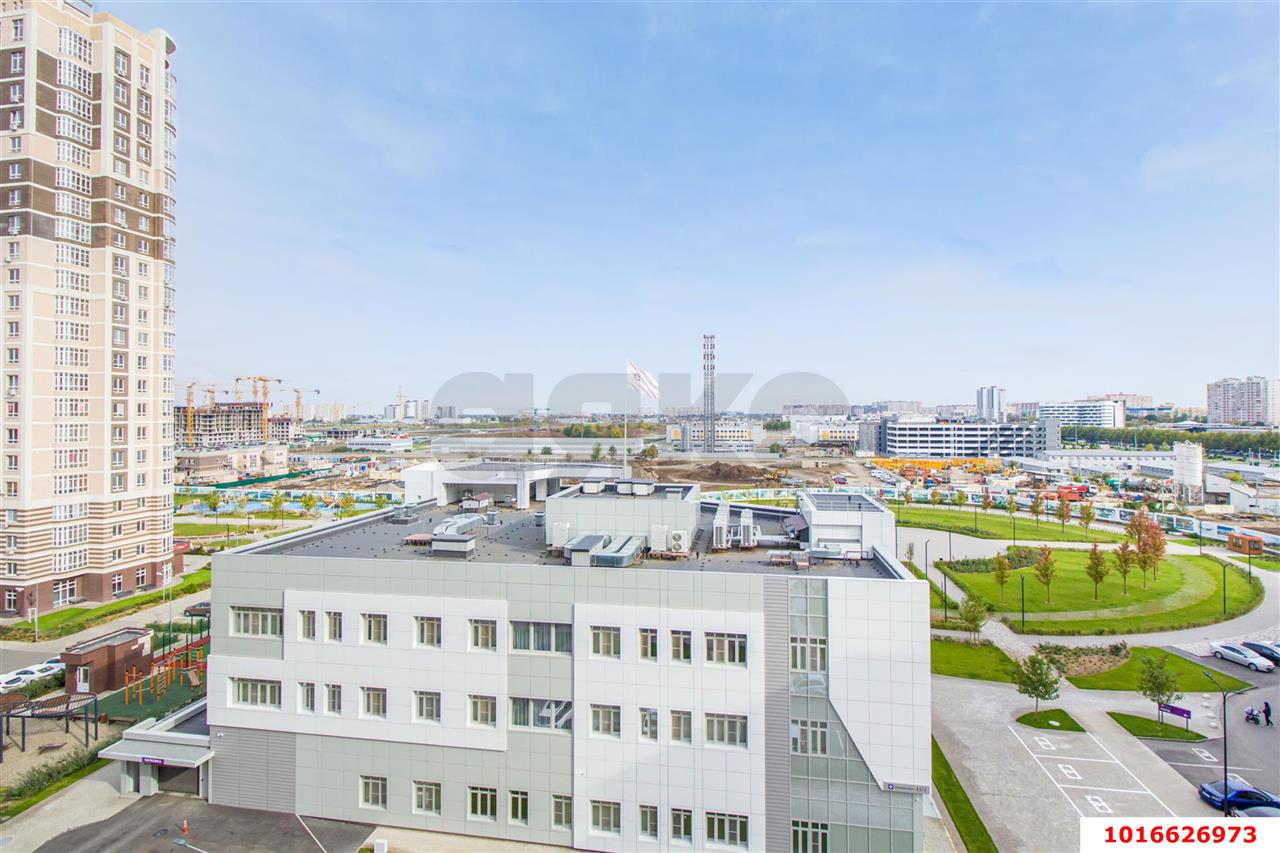 Фото №3: 2-комнатная квартира 61&nbsp;м², 8/16&nbsp;эт. - Краснодар, Прикубанский внутригородской округ, мкр. ЖК Красная Площадь, ул. Конгрессная, 19/1