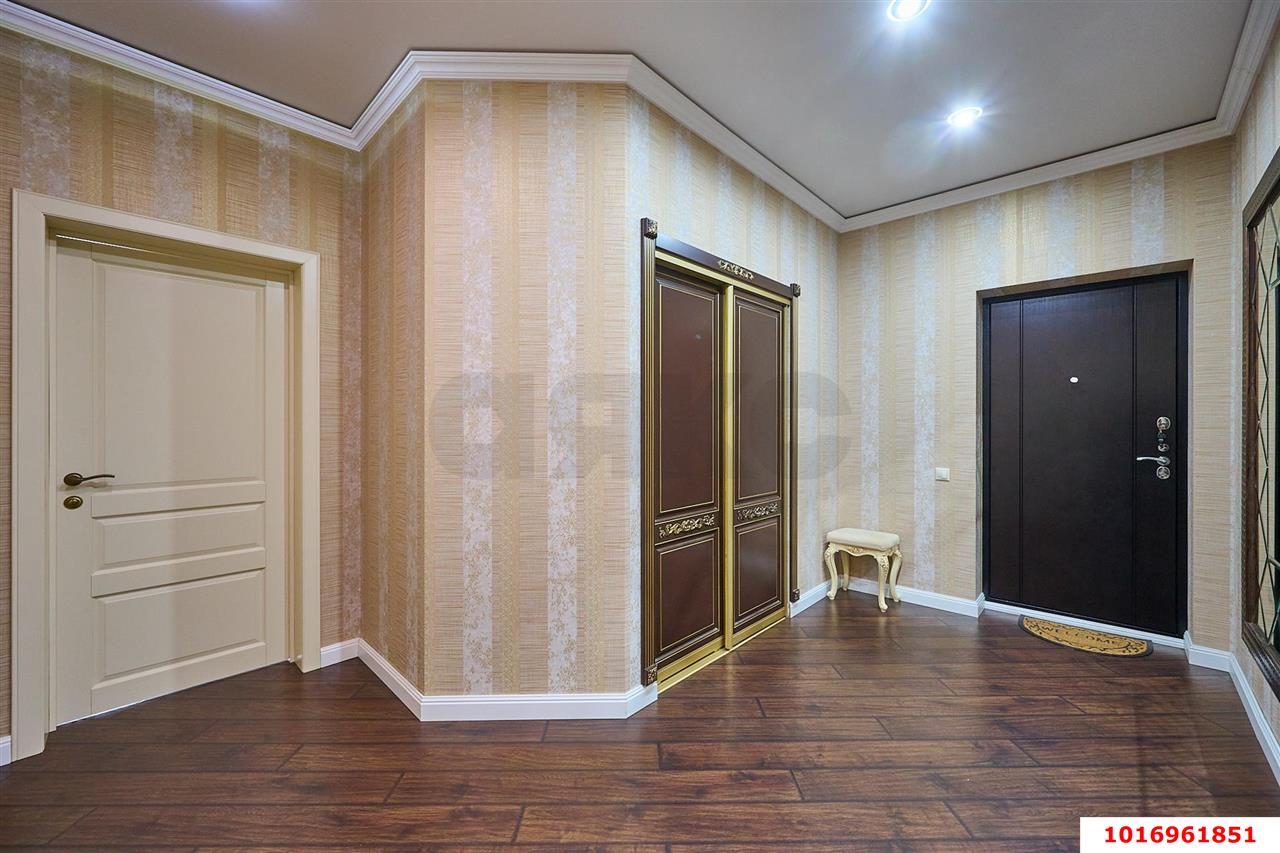 Фото №15: 2-комнатная квартира 80&nbsp;м², 10/16&nbsp;эт. - Краснодар, Западный внутригородской округ, мкр. Кожзавод, ул. Володи Головатого, 174