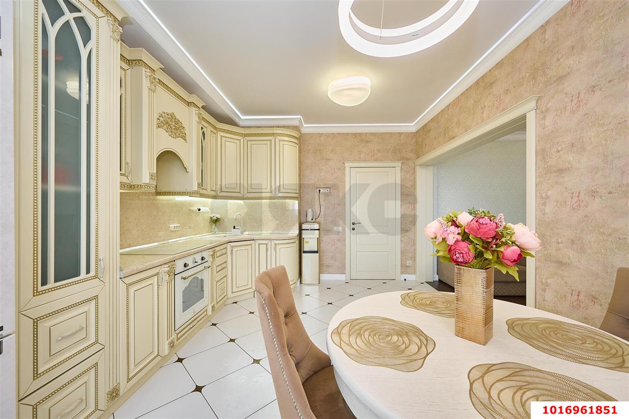 Фото №6: 2-комнатная квартира 80&nbsp;м², 10/16&nbsp;эт. - Краснодар, Западный внутригородской округ, мкр. Кожзавод, ул. Володи Головатого, 174