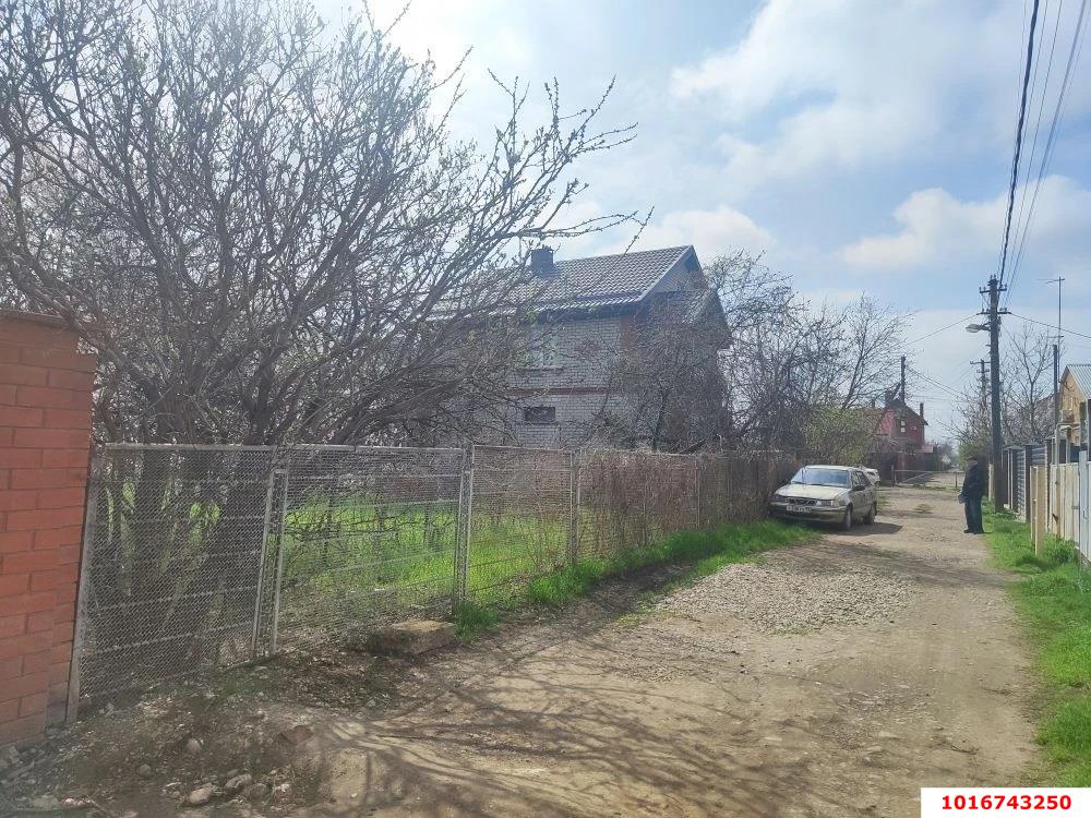Фото №2: Дом 148&nbsp;м² + 10&nbsp;сот., 2&nbsp;эт. - Краснодар, Прикубанский внутригородской округ, Сады Калинина, ст Животновод, ул. Грушевая, 292