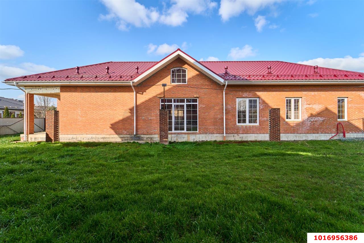 Фото №5: Дом 178&nbsp;м² + 5.45&nbsp;сот., 1&nbsp;эт. - Краснодар, Прикубанский внутригородской округ, п. коттеджный  Зелёная Долина, ул. Саксонская