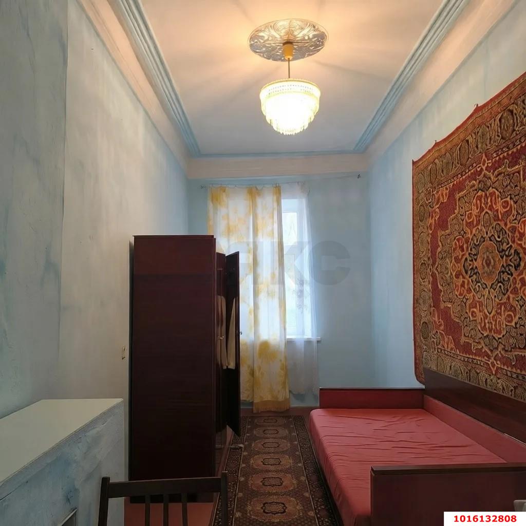 Фото №7: 2-комнатная квартира 45&nbsp;м², 1/1&nbsp;эт. - Краснодар, Западный внутригородской округ, мкр. Центральный, ул. Фрунзе, 110