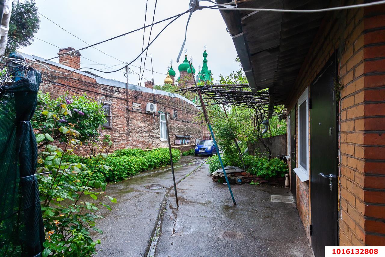 Фото №4: 2-комнатная квартира 45&nbsp;м², 1/1&nbsp;эт. - Краснодар, Западный внутригородской округ, мкр. Центральный, ул. Фрунзе, 110