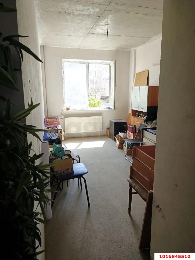 Фото №7: 2-комнатная квартира 65&nbsp;м², 1/10&nbsp;эт. - Краснодар, Прикубанский внутригородской округ, мкр. Краевая Клиническая Больница, ул. Восточно-Кругликовская, 76/1
