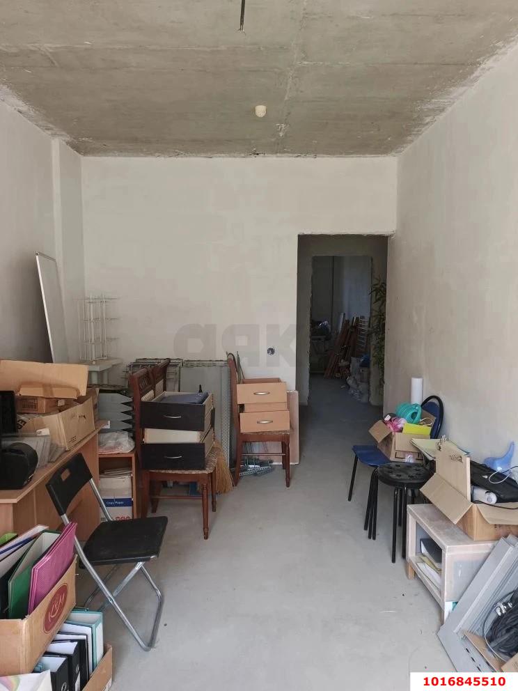 Фото №4: 2-комнатная квартира 65&nbsp;м², 1/10&nbsp;эт. - Краснодар, Прикубанский внутригородской округ, мкр. Краевая Клиническая Больница, ул. Восточно-Кругликовская, 76/1