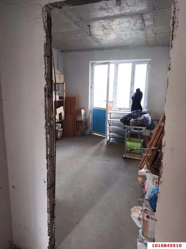 Фото №5: 2-комнатная квартира 65&nbsp;м², 1/10&nbsp;эт. - Краснодар, Прикубанский внутригородской округ, мкр. Краевая Клиническая Больница, ул. Восточно-Кругликовская, 76/1