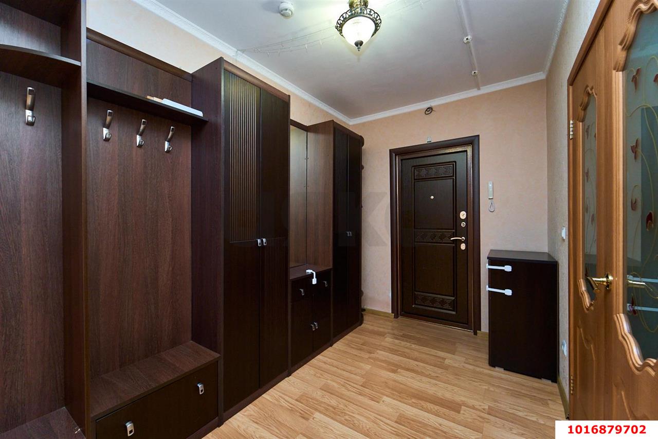 Фото №4: 2-комнатная квартира 72&nbsp;м², 14/16&nbsp;эт. - Краснодар, Западный внутригородской округ, мкр. Центральный, ул. Севастопольская, 6/1