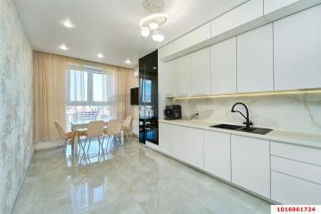 Фото №1: 2-комнатная квартира 65&nbsp;м², 14/25&nbsp;эт. - Краснодар, мкр. Завод Измерительных Приборов, ул. Зиповская, 40