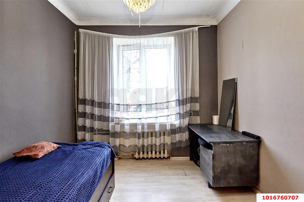 Фото №4: 3-комнатная квартира 53&nbsp;м², 2/3&nbsp;эт. - Краснодар, Центральный внутригородской округ, Покровка, мкр. Центральный, ул. Володарского, 8