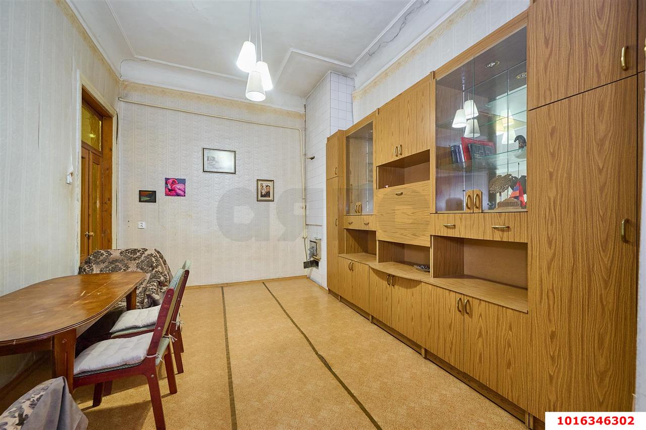 Фото №3: 1-комнатная квартира 36&nbsp;м², 2/2&nbsp;эт. - Краснодар, Центральный внутригородской округ, мкр. Центральный, ул. имени Пушкина, 47
