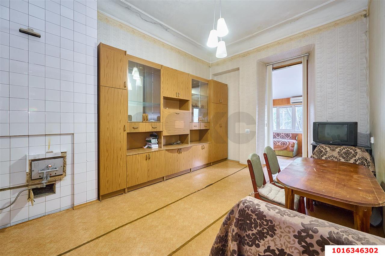 Фото №5: 1-комнатная квартира 36&nbsp;м², 2/2&nbsp;эт. - Краснодар, Центральный внутригородской округ, мкр. Центральный, ул. имени Пушкина, 47