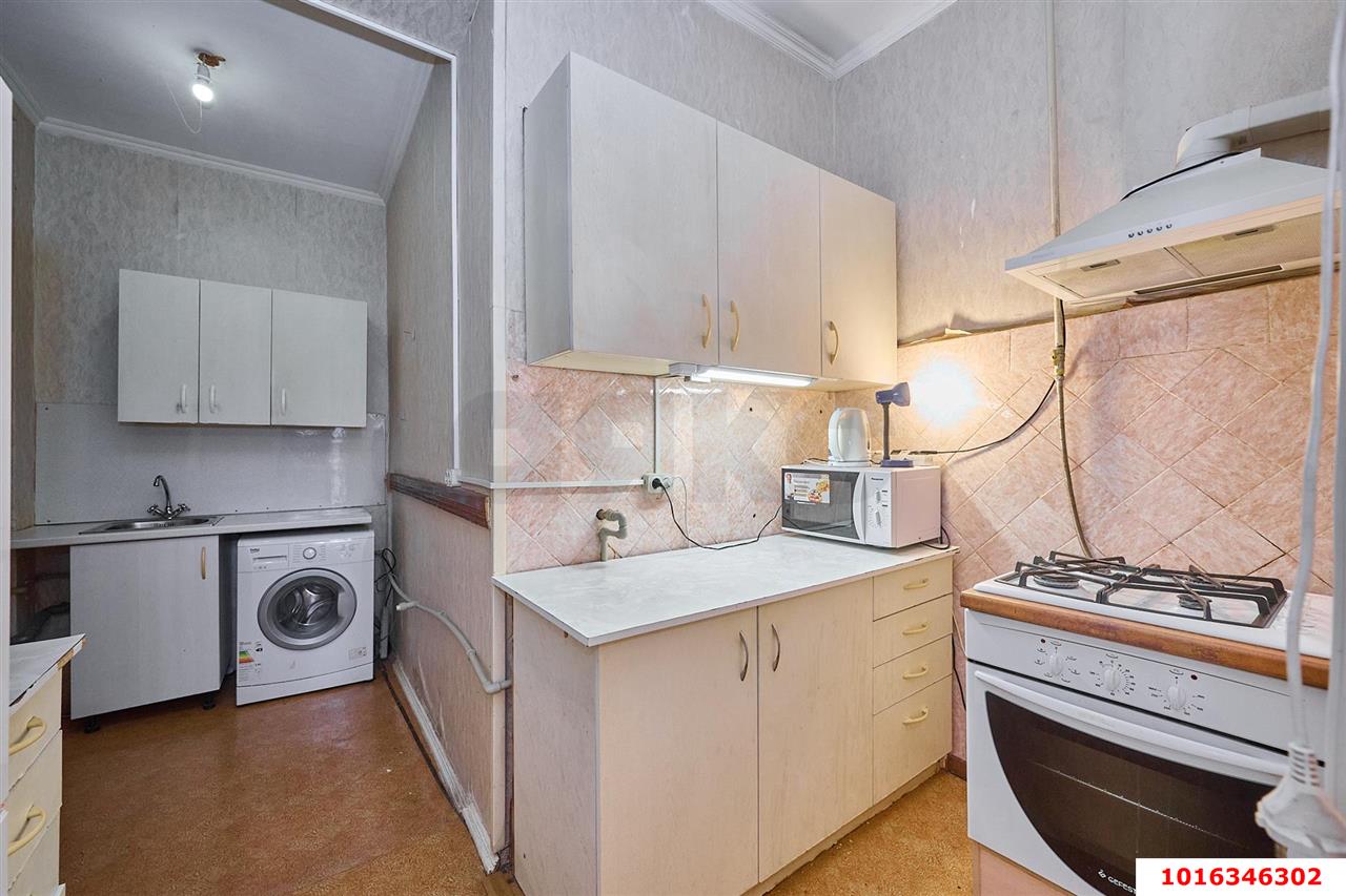 Фото №10: 1-комнатная квартира 36&nbsp;м², 2/2&nbsp;эт. - Краснодар, Центральный внутригородской округ, мкр. Центральный, ул. имени Пушкина, 47