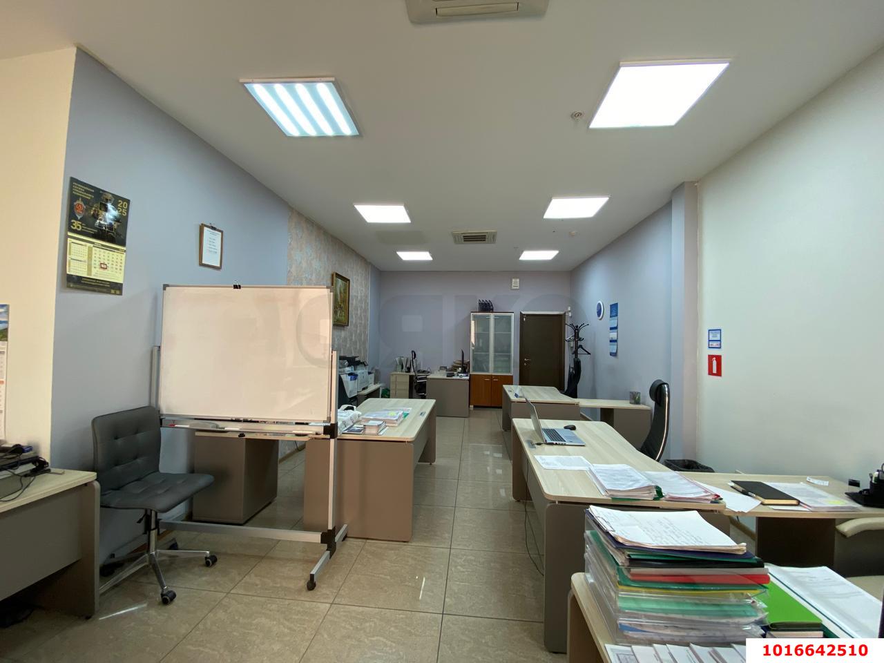 Фото №5: Офисное помещение 236&nbsp;м², 5/5&nbsp;эт. - Краснодар, мкр. Западный внутригородской округ, ул. Красных Партизан, 218