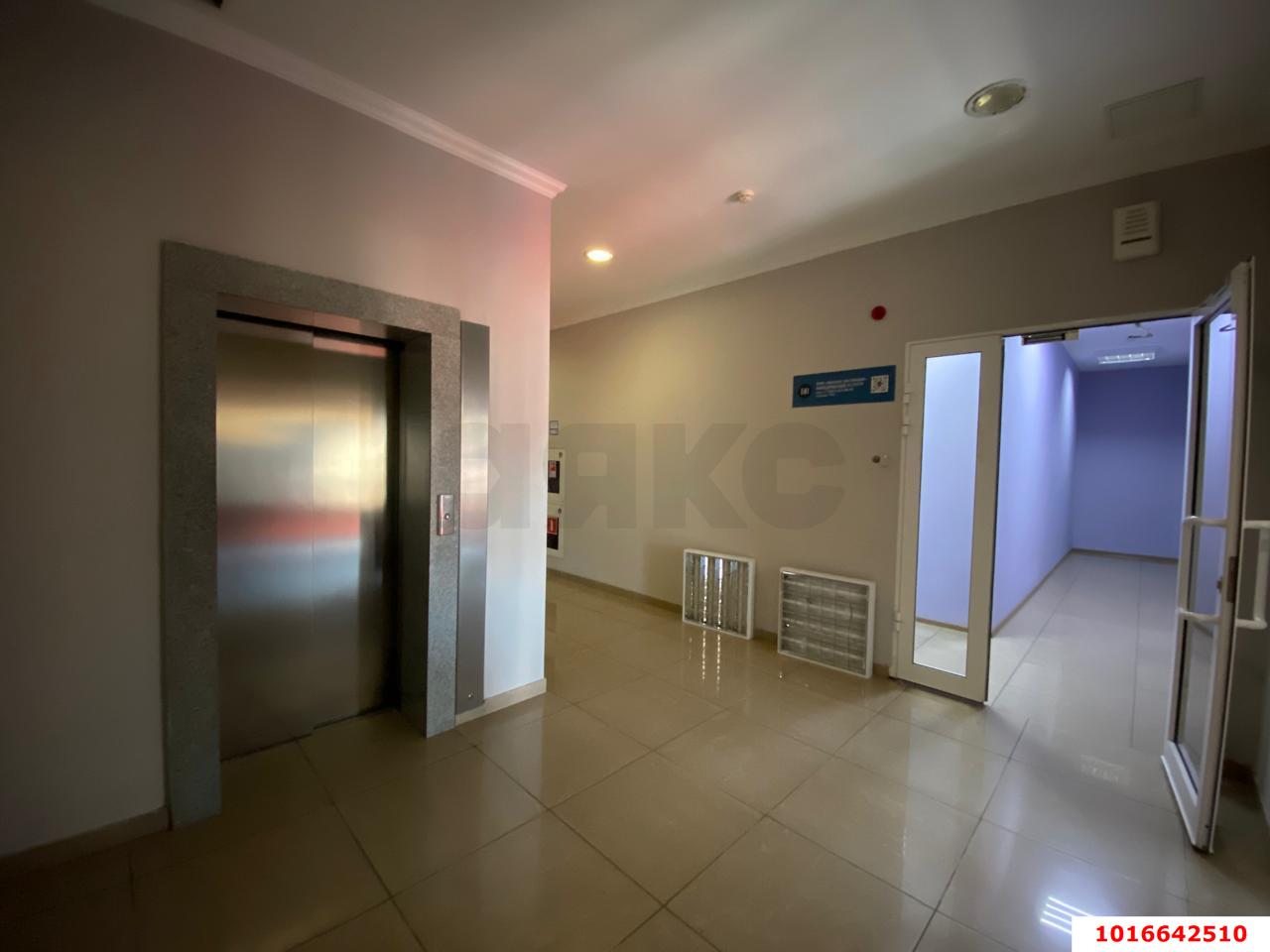 Фото №8: Офисное помещение 236&nbsp;м², 5/5&nbsp;эт. - Краснодар, мкр. Западный внутригородской округ, ул. Красных Партизан, 218
