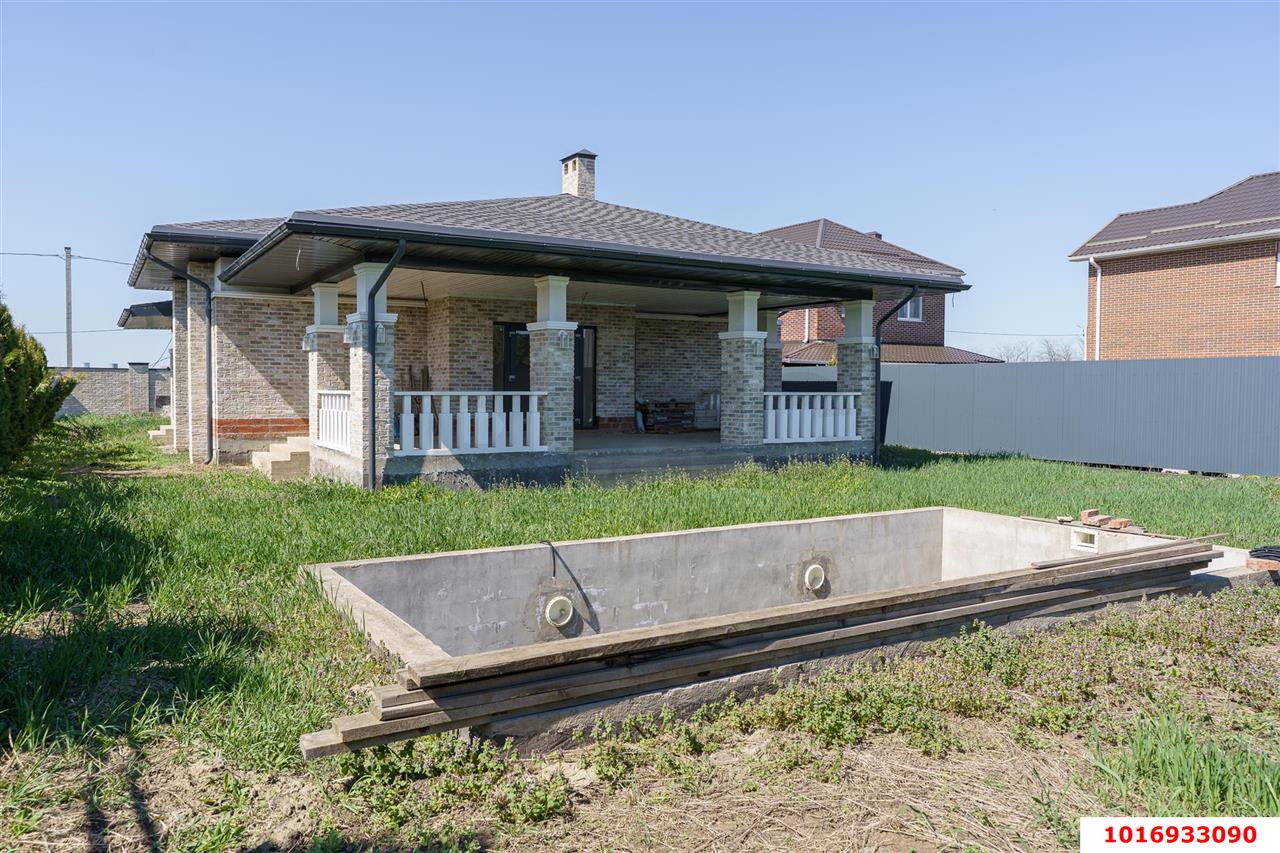 Фото №6: Дом 215&nbsp;м² + 8&nbsp;сот., 1&nbsp;эт. - Краснодар, Прикубанский внутригородской округ, мкр. жилой комплекс Русский, пр-кт Римский