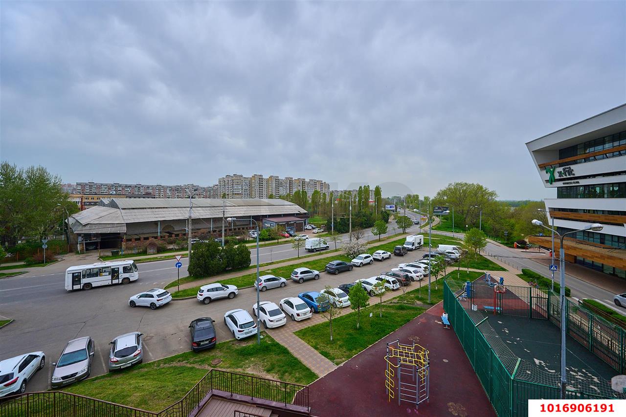 Фото №17: 2-комнатная квартира 62&nbsp;м², 3/16&nbsp;эт. - Краснодар, Западный внутригородской округ, ЖК Новый Город, мкр. Юбилейный, б-р Клары Лучко, 4