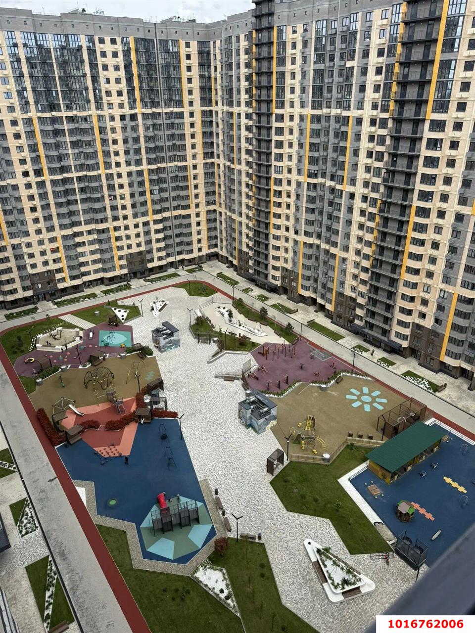 Фото №1: 3-комнатная квартира 82&nbsp;м², 20/23&nbsp;эт. - Краснодар, Карасунский внутригородской округ, Камвольно-суконный Комбинат, мкр. ЖК Урал, ул. Уральская, 87/7