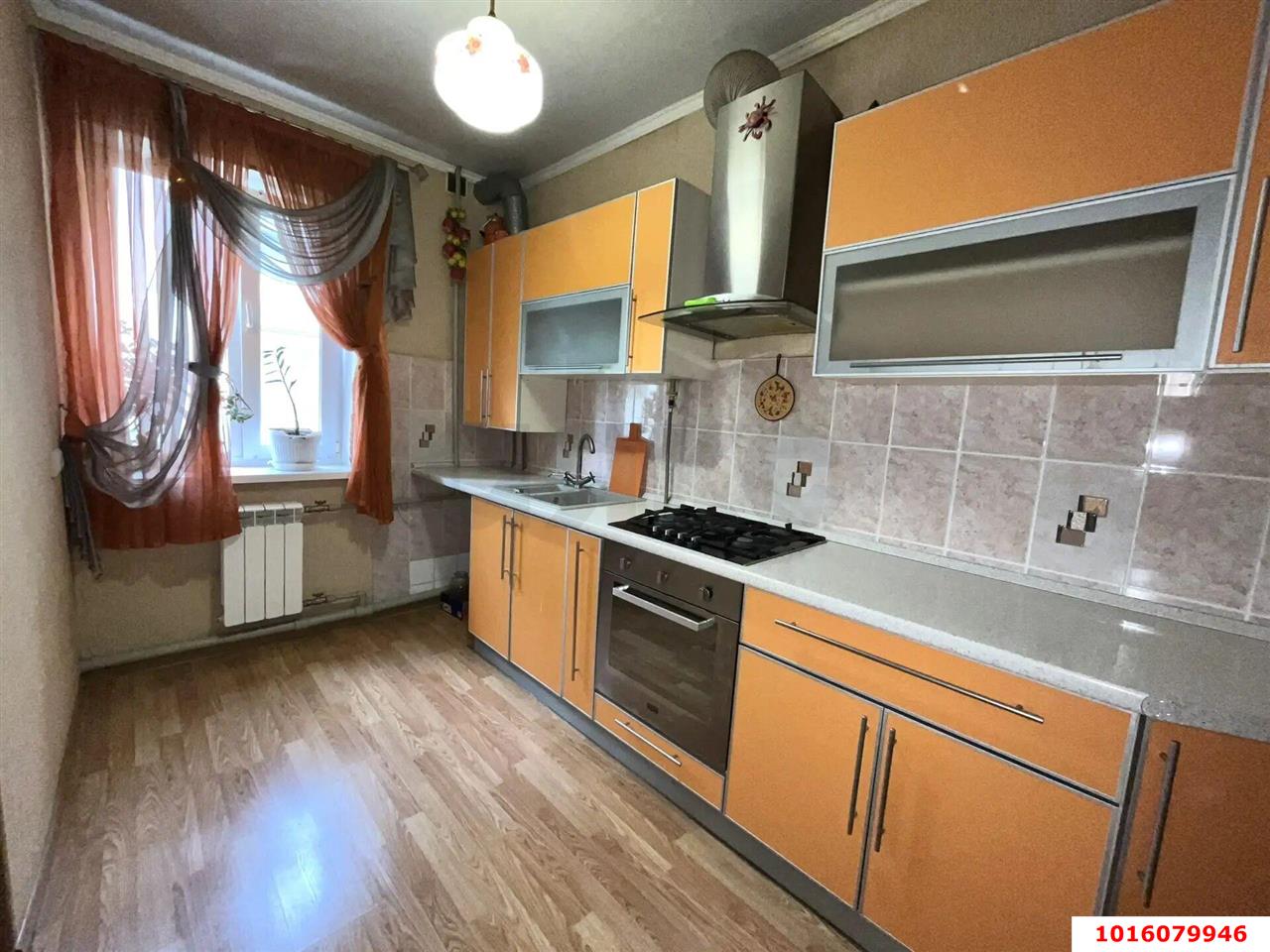 Фото №1: 3-комнатная квартира 60&nbsp;м², 1/2&nbsp;эт. - Краснодар, Центральный внутригородской округ, мкр. 40 лет Победы, ул. Юннатов, 29