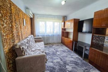 Фото №1: 2-комнатная квартира 40&nbsp;м², 3/5&nbsp;эт. - Краснодар, мкр. Славянский, ул. имени Толбухина, 87