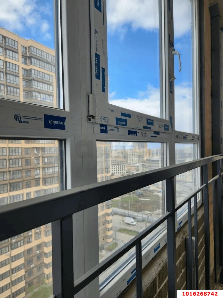 Фото №8: 1-комнатная квартира 35&nbsp;м², 13/22&nbsp;эт. - Краснодар, Прикубанский внутригородской округ, мкр. жилой комплекс Отражение, ул. Конгрессная, 41к1