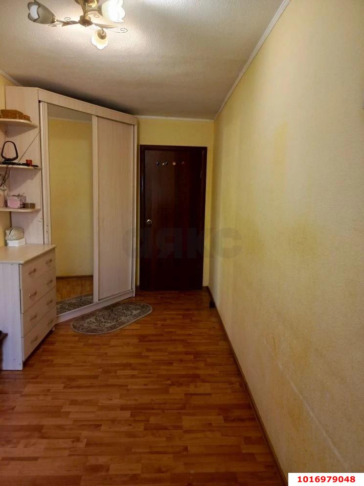 Фото №7: 3-комнатная квартира 59&nbsp;м², 2/5&nbsp;эт. - Краснодар, Западный внутригородской округ, Горгаз, мкр. Центральный, ул. Индустриальная, 54