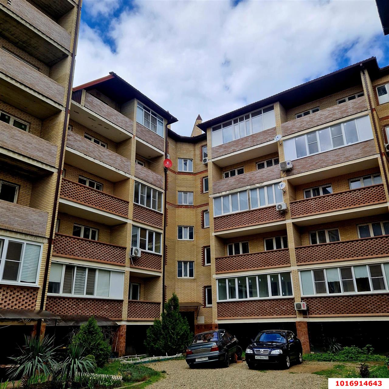 Фото №1: 1-комнатная квартира 43&nbsp;м², 1/5&nbsp;эт. - Южный, ул. Мира, 36