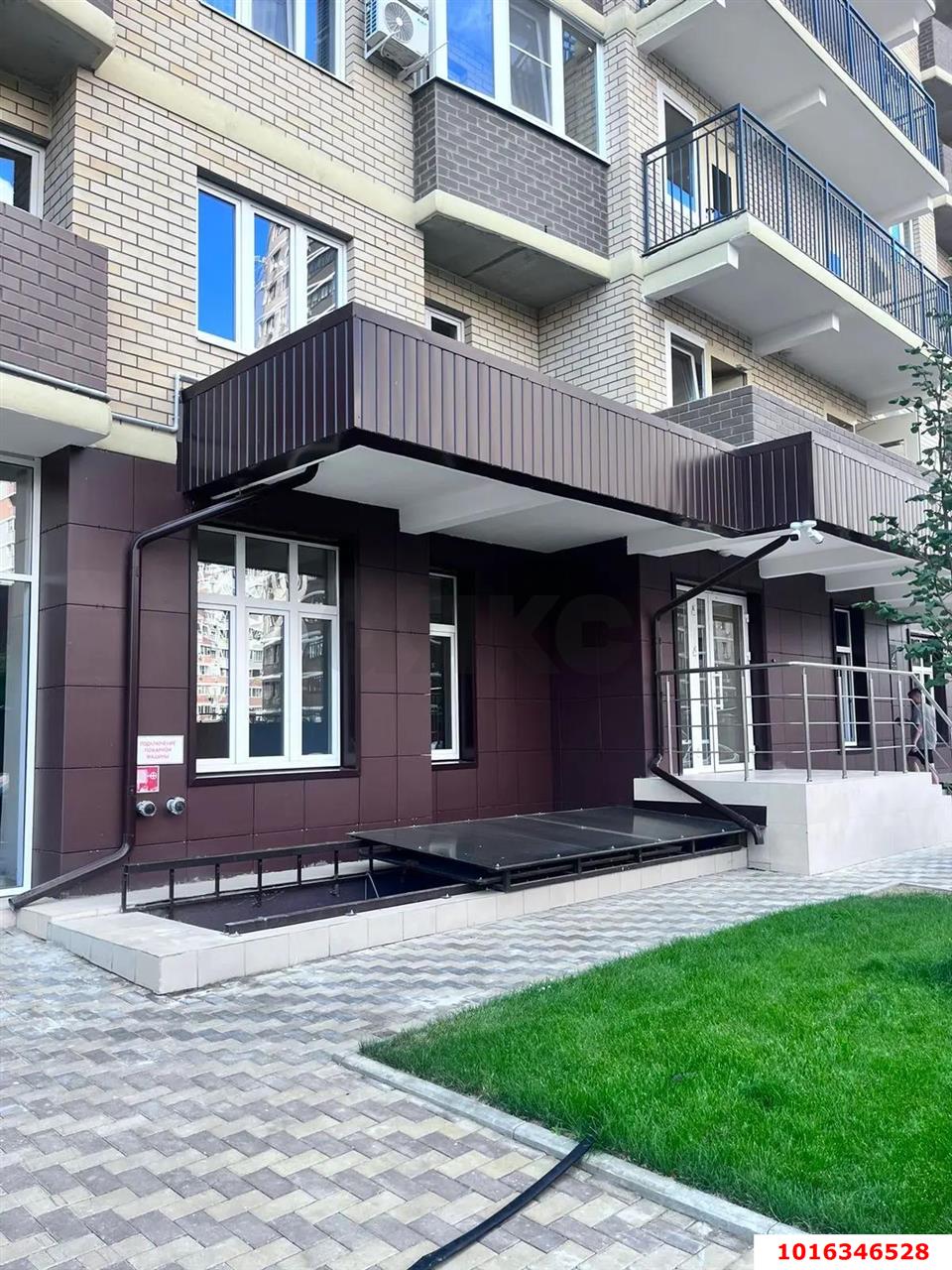 Фото №2: Офисное помещение 32&nbsp;м², 24&nbsp;эт. - Краснодар, Прикубанский внутригородской округ, ЖК Лучший, мкр. имени Петра Метальникова, ул. Петра Метальникова, 36
