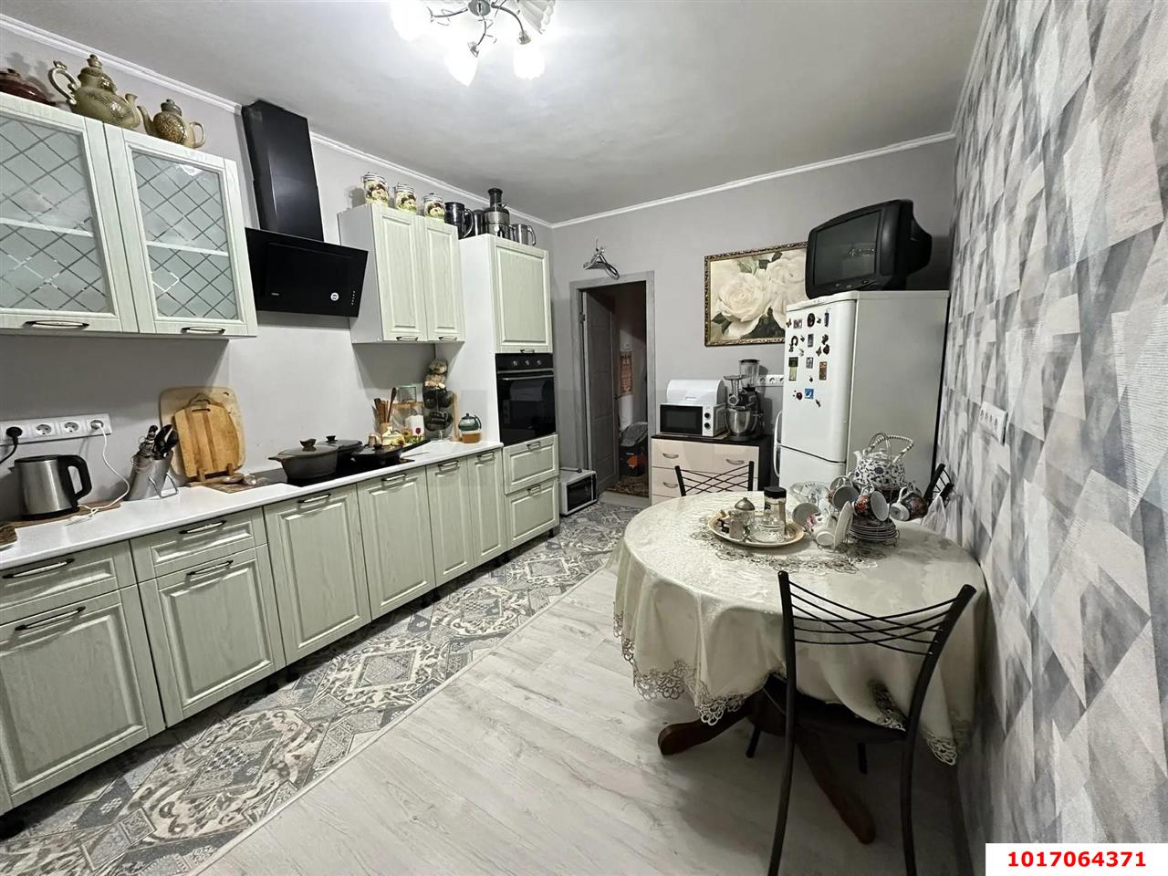 Фото №1: 1-комнатная квартира 56&nbsp;м², 1/7&nbsp;эт. - Российский, мкр. Прикубанский внутригородской округ, ул. Бигдая, 12