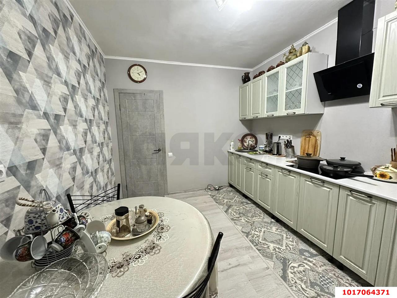 Фото №2: 1-комнатная квартира 56&nbsp;м², 1/7&nbsp;эт. - Российский, мкр. Прикубанский внутригородской округ, ул. Бигдая, 12