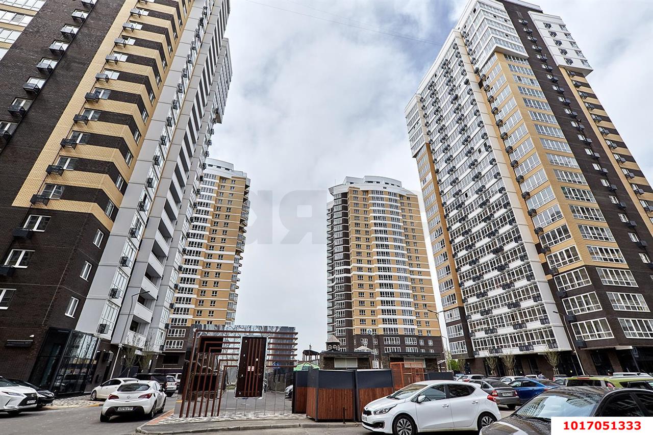 Фото №1: 1-комнатная квартира 49&nbsp;м², 8/25&nbsp;эт. - Краснодар, Карасунский внутригородской округ, Хлопчато-бумажный Комбинат, мкр. жилой комплекс Элегант, ул. Старокубанская, 139/1