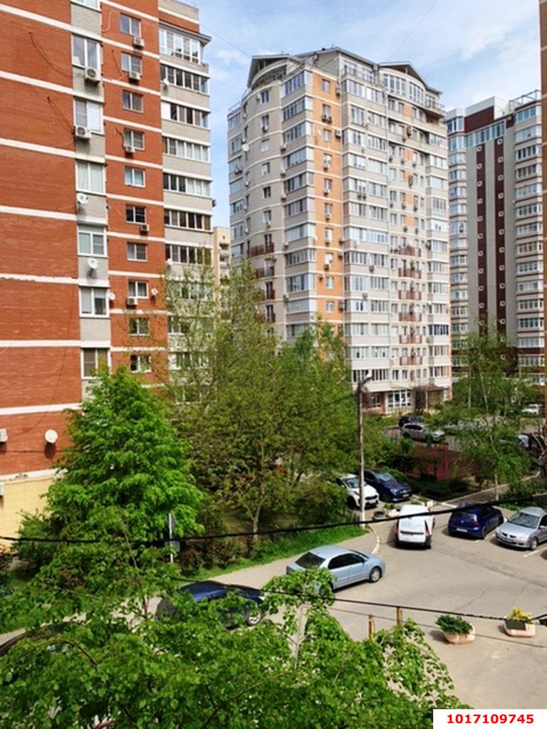 Фото №1: 2-комнатная квартира 84&nbsp;м², 3/16&nbsp;эт. - Краснодар, Западный внутригородской округ, мкр. Центральный, ул. Постовая, 23