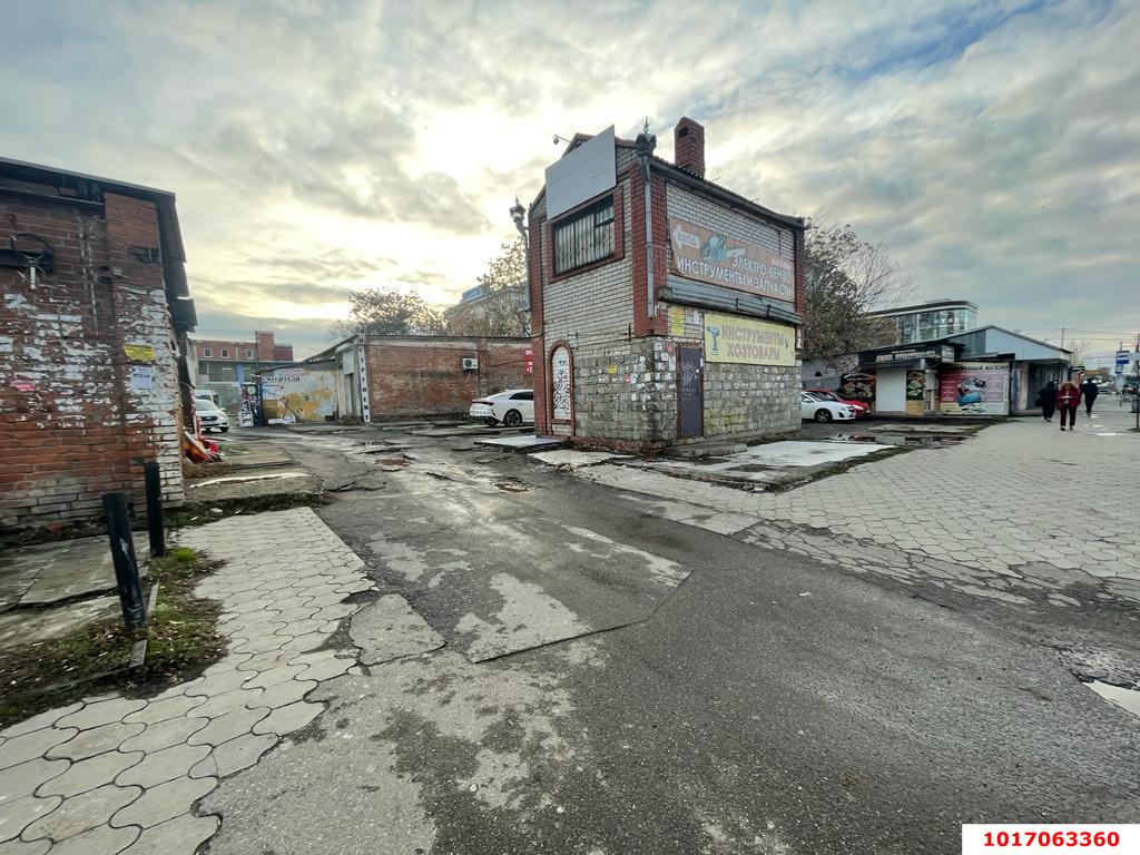 Фото №4: Торговое помещение 381&nbsp;м², 1/1&nbsp;эт. - Краснодар, Западный внутригородской округ, мкр. Центральный, ул. Октябрьская, 177/2