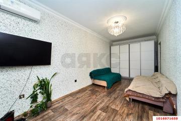 Фото №1: 2-комнатная квартира 50 м², 5/24 эт. - Краснодар, мкр. Черёмушки, ул. Новороссийская, 90/2