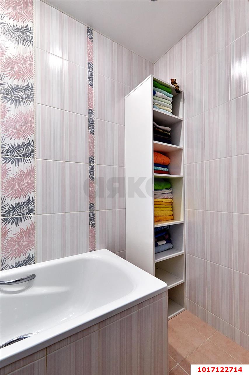 Фото №7: 2-комнатная квартира 64&nbsp;м², 5/14&nbsp;эт. - Краснодар, Прикубанский внутригородской округ, мкр. Славянский, ул. Красных Партизан, 107