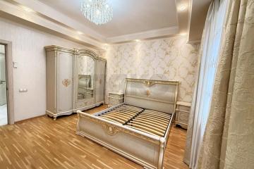 Фото №1: 5+-комнатная квартира 143&nbsp;м², 5/5&nbsp;эт. - Краснодар, мкр. Краевая Клиническая Больница, ул. 1 Мая, 286/1