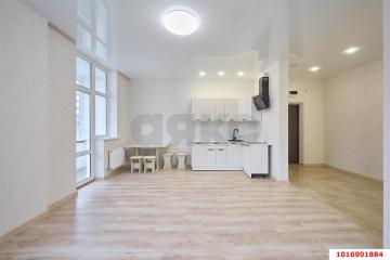 Фото №1: 2-комнатная квартира 51 м², 1/9 эт. - Краснодар, мкр. жилой комплекс Облака, ул. имени Генерала Корнилова, 9к1