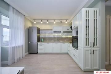 Фото №1: 2-комнатная квартира 80&nbsp;м², 15/16&nbsp;эт. - Краснодар, мкр. Черёмушки, ул. Ставропольская, 179/1