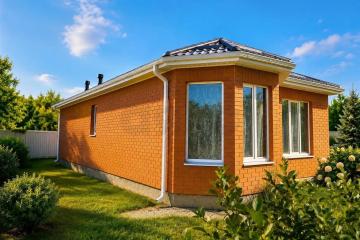 Фото №1: Дом 73&nbsp;м² + 6&nbsp;сот., 1&nbsp;эт. - Южная Кубань, мкр. Карасунский внутригородской округ, ул. Алычовая