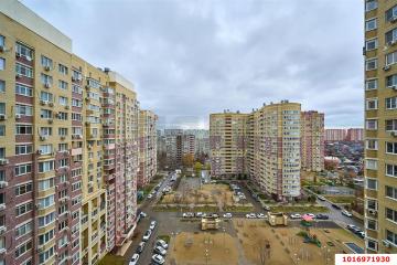 Фото №1: 3-комнатная квартира 83&nbsp;м², 2/24&nbsp;эт. - Краснодар, мкр. жилой комплекс Симфония, ул. Российская, 74к2
