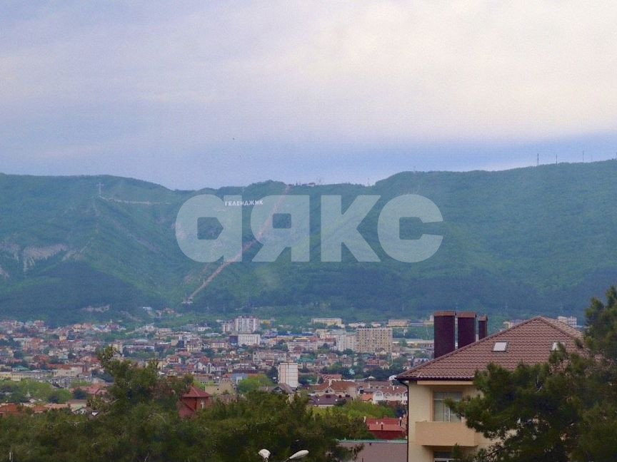 Фото №9: 2-комнатная квартира 47&nbsp;м², 3/5&nbsp;эт. - Геленджик, ул. Калинина, 1
