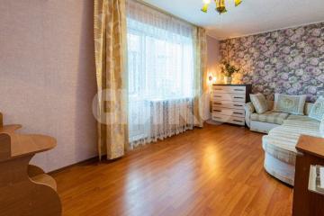 Фото №1: 2-комнатная квартира 47&nbsp;м², 3/5&nbsp;эт. - Геленджик, ул. Калинина, 1