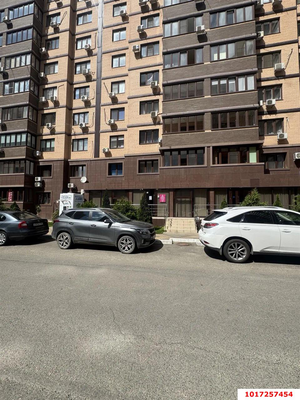 Фото №11: Офисное помещение 143&nbsp;м², 1/21&nbsp;эт. - Краснодар, Западный внутригородской округ, ЖК Октябрьский, мкр. Центральный, ул. Октябрьская, 181/2