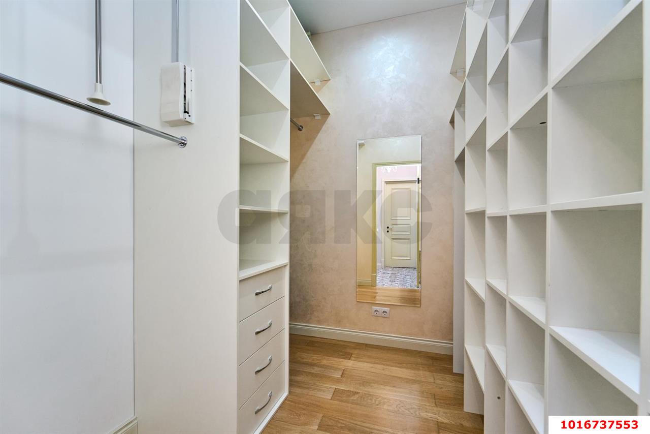 Фото №10: 1-комнатная квартира 50&nbsp;м², 2/5&nbsp;эт. - Краснодар, мкр. Западный внутригородской округ, ул. имени Дзержинского, 59
