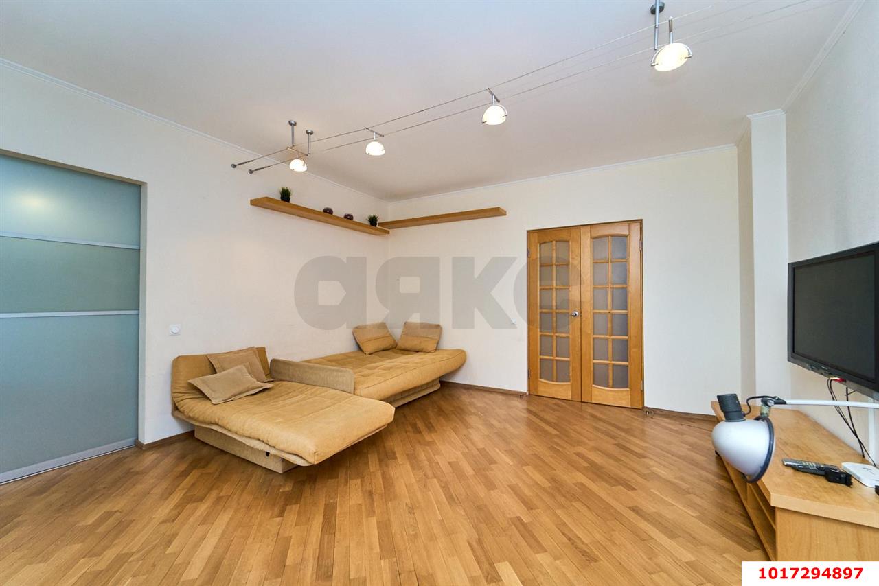 Фото №3: 2-комнатная квартира 80&nbsp;м², 8/12&nbsp;эт. - Краснодар, Прикубанский внутригородской округ, мкр. Фестивальный, ул. имени Тургенева, 107